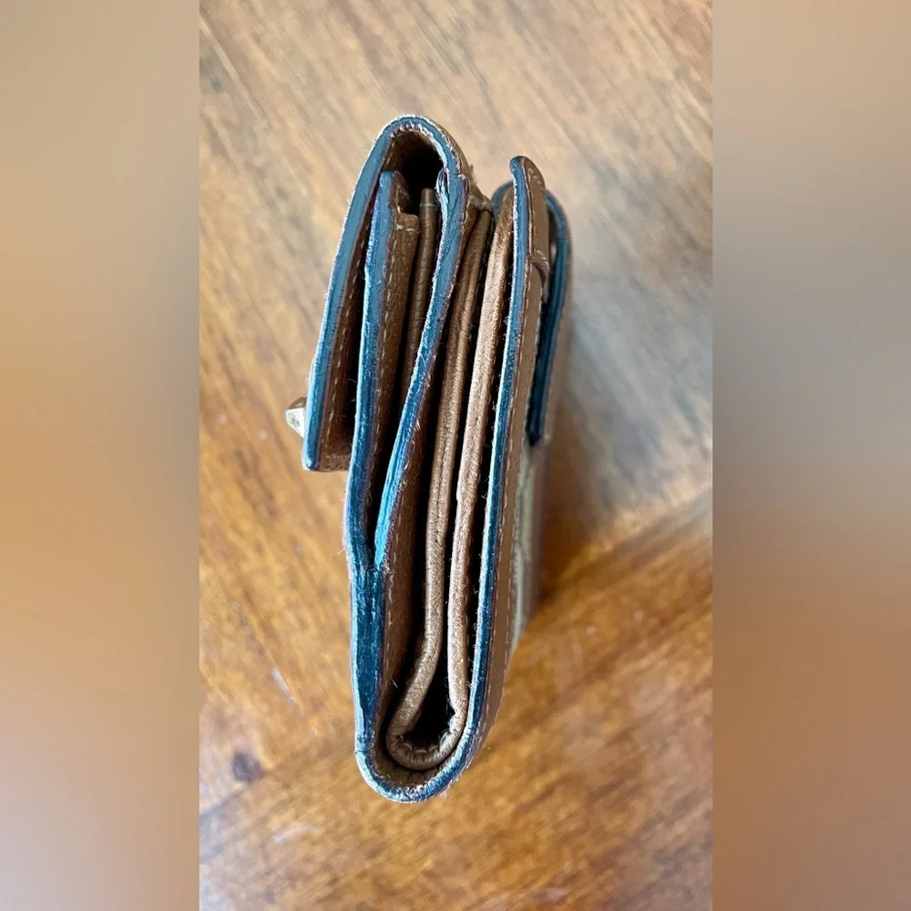 Vintage Gucci Striped Monogram Studded Compact Wallet - Picture 10 of 10